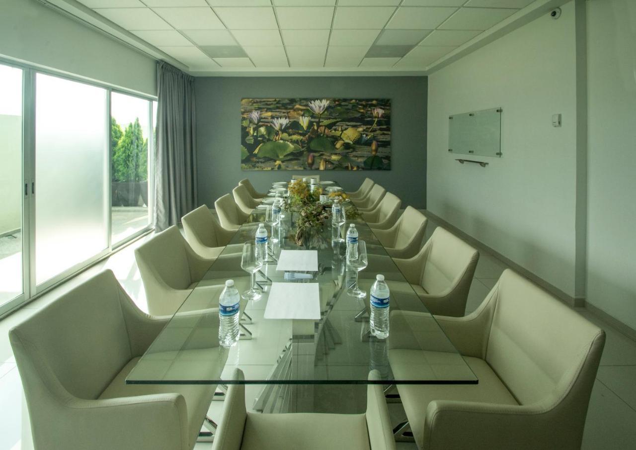Concept Hotel Zamora (MX)
